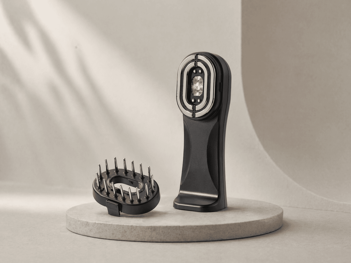 TILLET SMART-GEAR 本体とスカルプアタッチメント